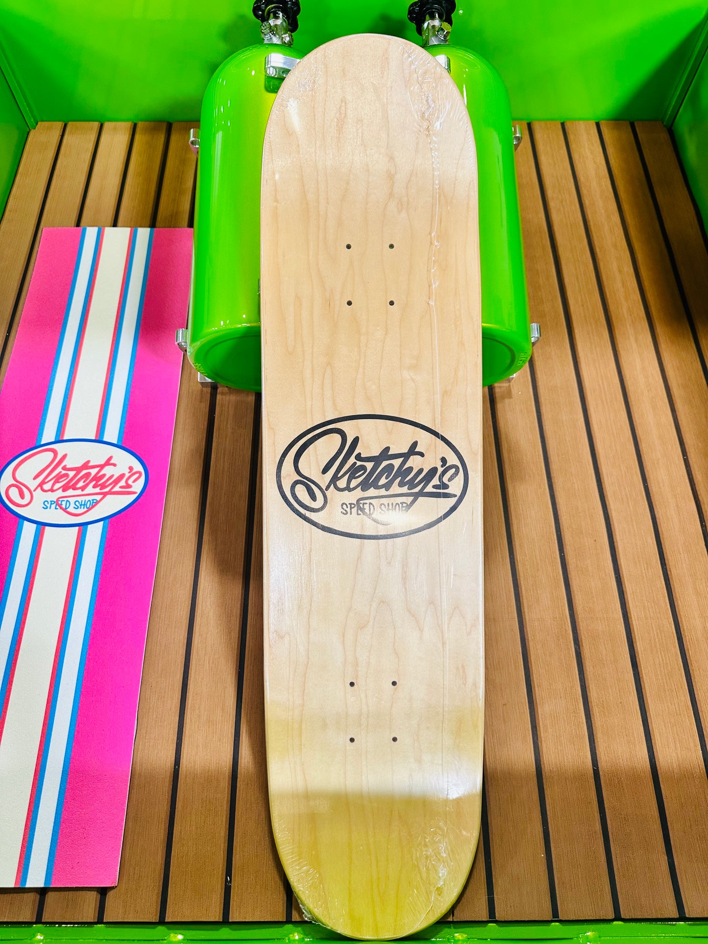 Sketchy's Custom Skate deck 8.50 & Grip tape